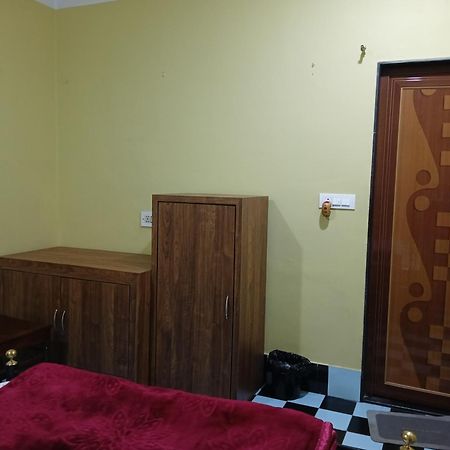 Anjali Homestay - 10 Mins From Airport Shiliguri Exterior foto