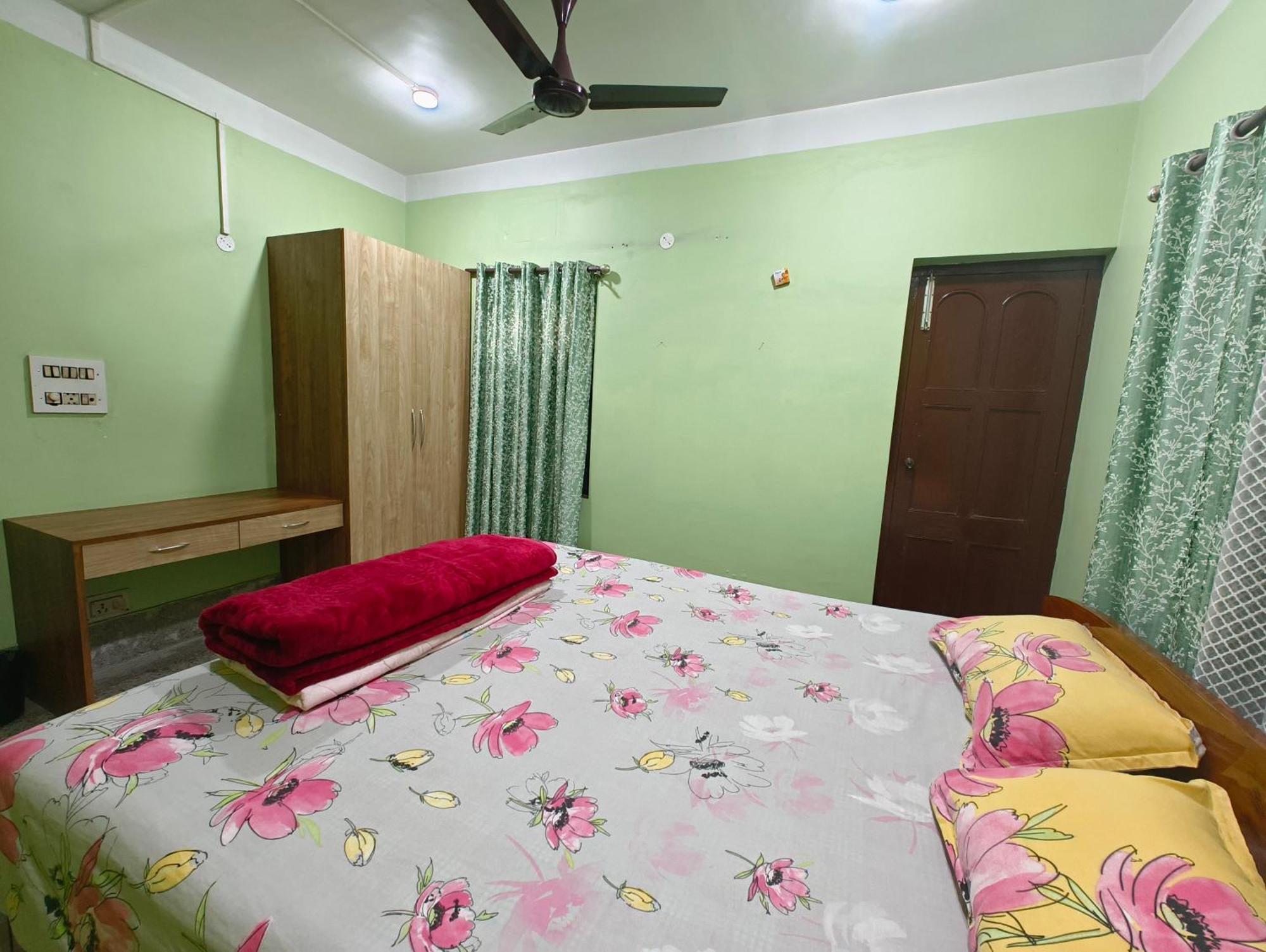 Anjali Homestay - 10 Mins From Airport Shiliguri Exterior foto