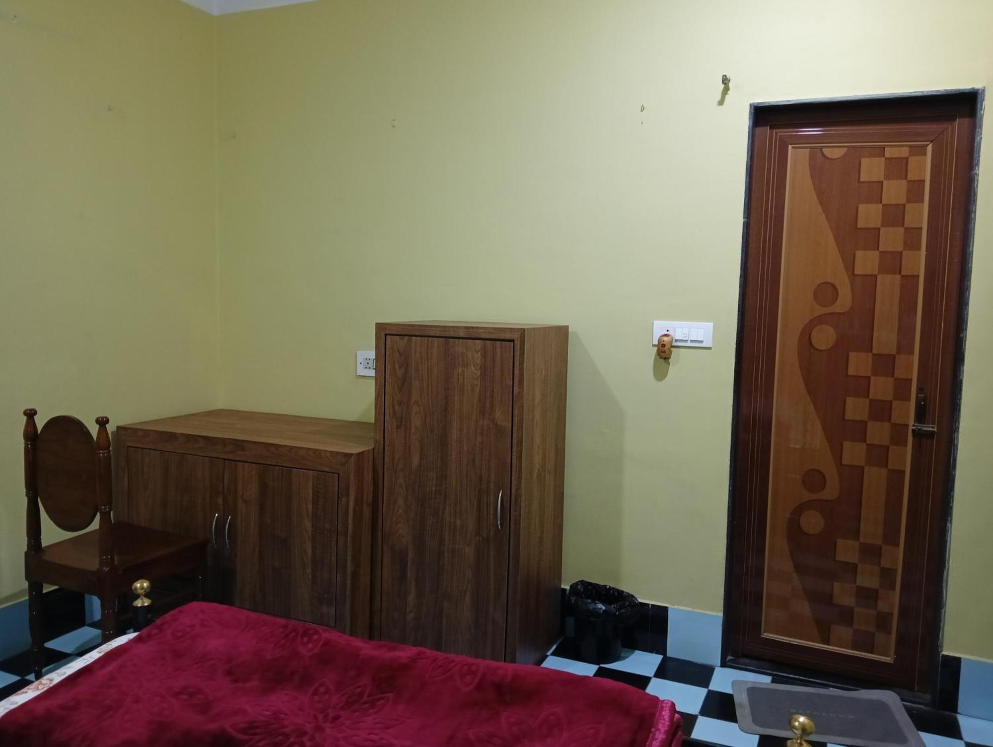 Anjali Homestay - 10 Mins From Airport Shiliguri Exterior foto
