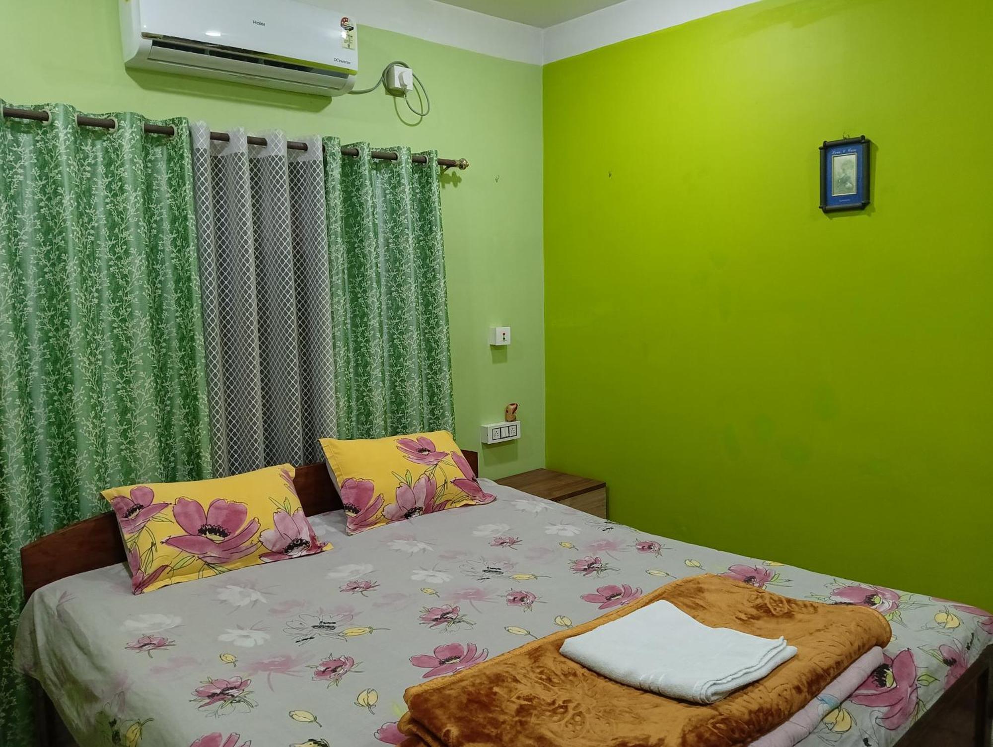 Anjali Homestay - 10 Mins From Airport Shiliguri Exterior foto